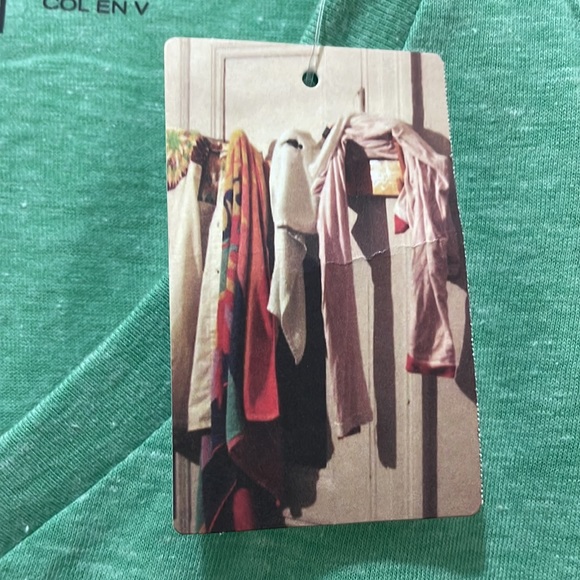 BDG mint green t shirt (sz s) - Picture 3 of 9